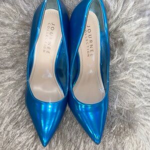 Journee Collection Shiny Blue Heels